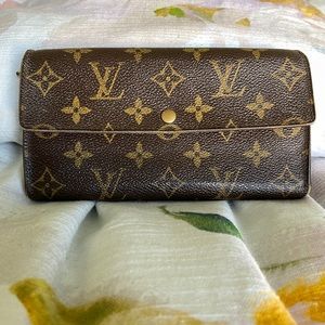 Louis Vuitton long monogram Sarah wallet